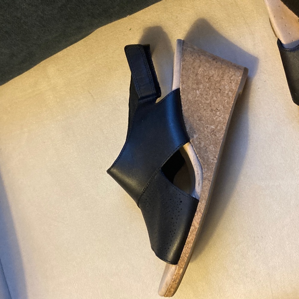 Clarks Black Leather Wedges with Tan Cork Heel - Picture 6 of 6
